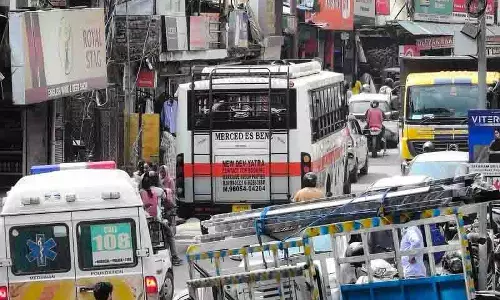 ट्रैफिक जाम में फंसे बैजनाथ, Paprola के निवासियों ने बाईपास समाधान की मांग की ट्रैफिक जाम में फंसे बैजनाथ, Paprola के निवासियों ने बाईपास समाधान की मांग की