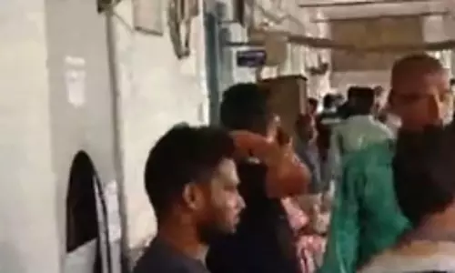 रायपुर कलेक्ट्रेट में हादसा, छत गिरने से हड़कंप रायपुर कलेक्ट्रेट में हादसा, छत गिरने से हड़कंप
