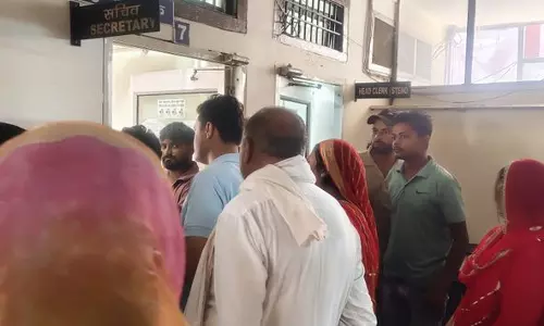 Haryana : लाडली लक्ष्मी योजना से सिरसा, फतेहाबाद में निवास प्रमाण पत्र की भीड़ बढ़ गई