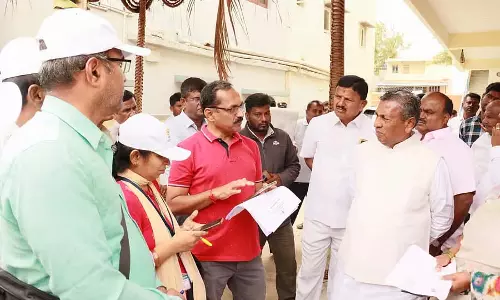 तालुका के कुंदना गाँव में घर-घर जाकर सर्वेक्षण कार्य का निरीक्षण किया : जिला प्रभारी मंत्री तालुका के कुंदना गाँव में घर-घर जाकर सर्वेक्षण कार्य का निरीक्षण किया : जिला प्रभारी मंत्री