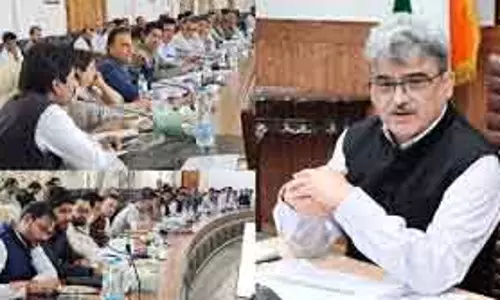 मुख्य सचिव ने अनंतनाग में विकास परिदृश्य की समीक्षा की
