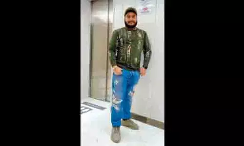 Delhi पुलिस ने अमृतसर हवाई अड्डे से हाशिम गिरोह के सदस्य को गिरफ्तार किया Delhi पुलिस ने अमृतसर हवाई अड्डे से हाशिम गिरोह के सदस्य को गिरफ्तार किया