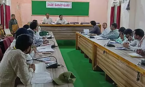 Karnataka : उदयकुमार एलिवा ने तेजी से काम करने के निर्देश दिए