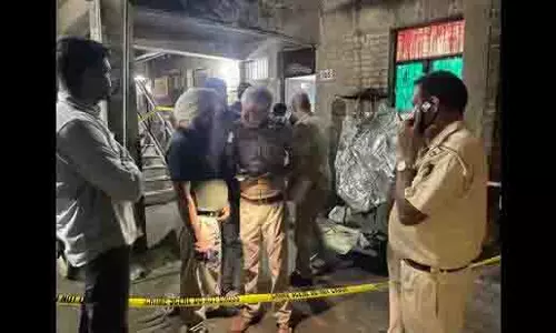 Dhanas: हमलावरों की गोलीबारी में 1 घायल, गैंगवार का संदेह