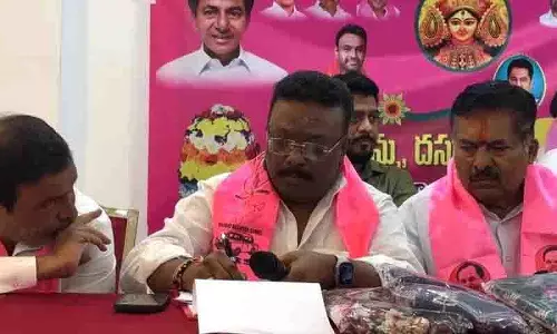 BRS ने बथुकम्मा की उपेक्षा और हैदराबाद की नागरिक समस्याओं को लेकर कांग्रेस सरकार की आलोचना की BRS ने बथुकम्मा की उपेक्षा और हैदराबाद की नागरिक समस्याओं को लेकर कांग्रेस सरकार की आलोचना की