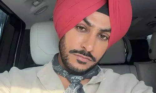 कौन हैं Rajvir Jawanda? मिलिए पंजाबी अभिनेता-गायक से, जो लाइफ सपोर्ट पर है कौन हैं Rajvir Jawanda? मिलिए पंजाबी अभिनेता-गायक से, जो लाइफ सपोर्ट पर है