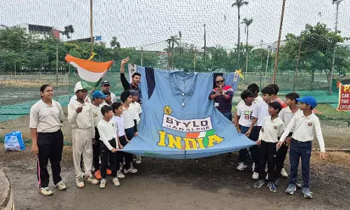 भारत का उत्साह बढ़ाने के लिए जबलपुर के एक प्रशंसक ने बनाई 22 फुट की विशाल जर्सी