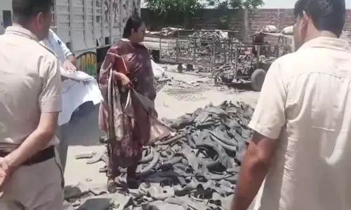 Hansi में सीएम फ्लाइंग की रेड, 20 चालान काटे गए, 8 वाहन सीज Hansi में सीएम फ्लाइंग की रेड, 20 चालान काटे गए, 8 वाहन सीज