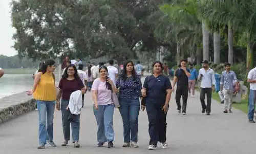 Chandigarh: ट्राइसिटी में गर्म और शुष्क दिन, आगे आसमान साफ Chandigarh: ट्राइसिटी में गर्म और शुष्क दिन, आगे आसमान साफ
