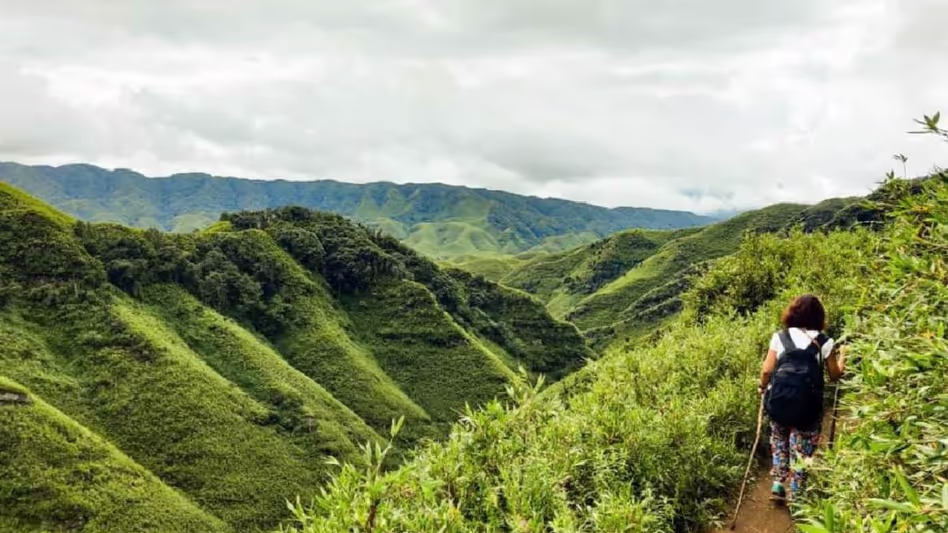 Nagaland : अंगामी युवा संगठन ने ज़ुकोउ घाटी के ट्रेकर्स के लिए स्थानीय गाइड अनिवार्य किया Nagaland : अंगामी युवा संगठन ने ज़ुकोउ घाटी के ट्रेकर्स के लिए स्थानीय गाइड अनिवार्य किया