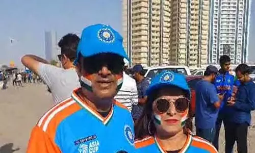 Asia Cup: दुबई स्टेडियम के बाहर गजब उत्साह, इन खिलाड़ियों से फैंस को उम्मीदें Asia Cup: दुबई स्टेडियम के बाहर गजब उत्साह, इन खिलाड़ियों से फैंस को उम्मीदें