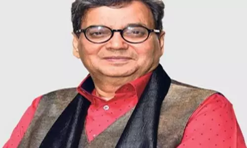 सोशल मीडिया पर साझा किए बड़े होने के मायने, सम्मान को बताया करियर की पहली शर्त सोशल मीडिया पर साझा किए बड़े होने के मायने, सम्मान को बताया करियर की पहली शर्त