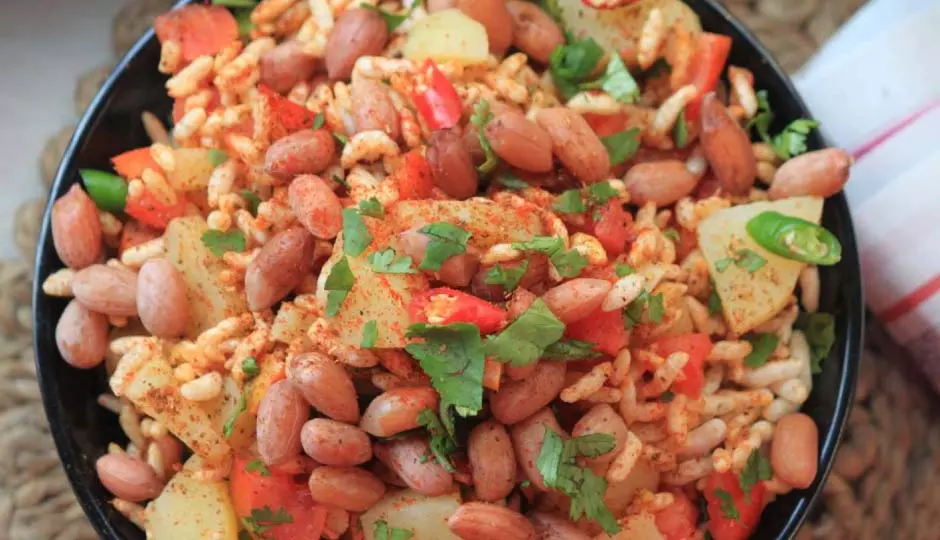 Peanut Bhel:अगर आपको हल्की भूख लगी है तो यह एकदम सही नाश्ता Peanut Bhel:अगर आपको हल्की भूख लगी है तो यह एकदम सही नाश्ता