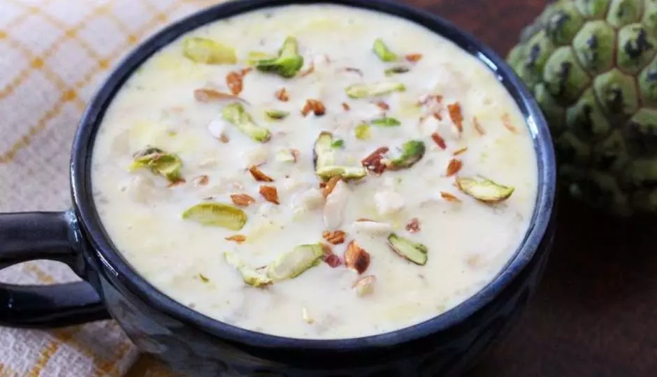 Sitaphal Rabri: नवरात्रि में इस मिठाई से मनाएं देवी मां को भोग Sitaphal Rabri: नवरात्रि में इस मिठाई से मनाएं देवी मां को भोग
