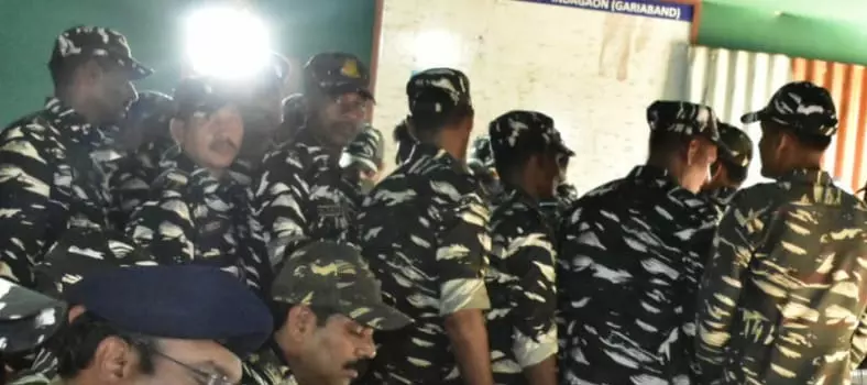 सुकमा में CRPF जवानों ने मनाया टीम इंडिया की जीत का जश्न सुकमा में CRPF जवानों ने मनाया टीम इंडिया की जीत का जश्न