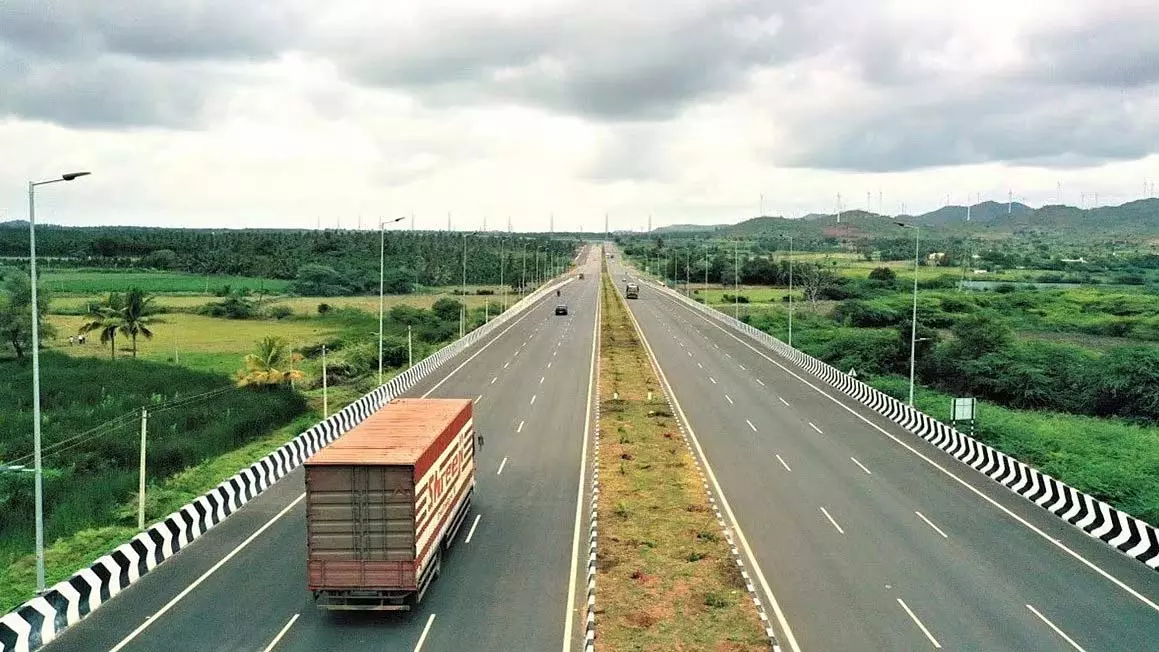 Maharashtra : सरकार ने 2,528 करोड़ की नासिक-वधावन एक्सप्रेसवे परियोजना को मंजूरी दी Maharashtra : सरकार ने 2,528 करोड़ की नासिक-वधावन एक्सप्रेसवे परियोजना को मंजूरी दी