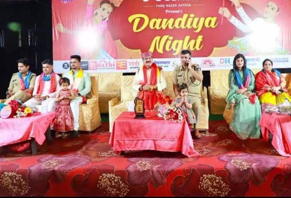 Sarangpur: MP पुलिस ने महिलाओं के लिए किया सुरक्षा व्यवस्था का ऐलान Sarangpur: MP पुलिस ने महिलाओं के लिए किया सुरक्षा व्यवस्था का ऐलान