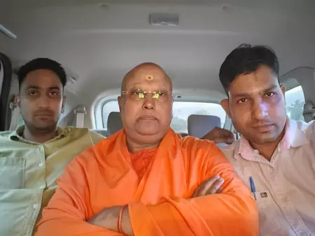 चैतन्यानंद मामला: पुलिस ने टॉर्चर रूम में की पूछताछ, खंगाले सीसीटीवी चैतन्यानंद मामला: पुलिस ने टॉर्चर रूम में की पूछताछ, खंगाले सीसीटीवी