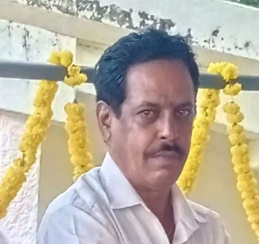 Karnataka : सामाजिक-शैक्षणिक सर्वेक्षण में शामिल शिक्षक की दिल का दौरा पड़ने से मृत्यु Karnataka : सामाजिक-शैक्षणिक सर्वेक्षण में शामिल शिक्षक की दिल का दौरा पड़ने से मृत्यु