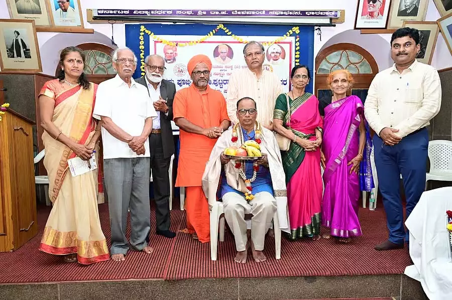 संगीत में गायकों का योगदान अतुलनीय है: Kumar Virupaksha Swamiji संगीत में गायकों का योगदान अतुलनीय है: Kumar Virupaksha Swamiji