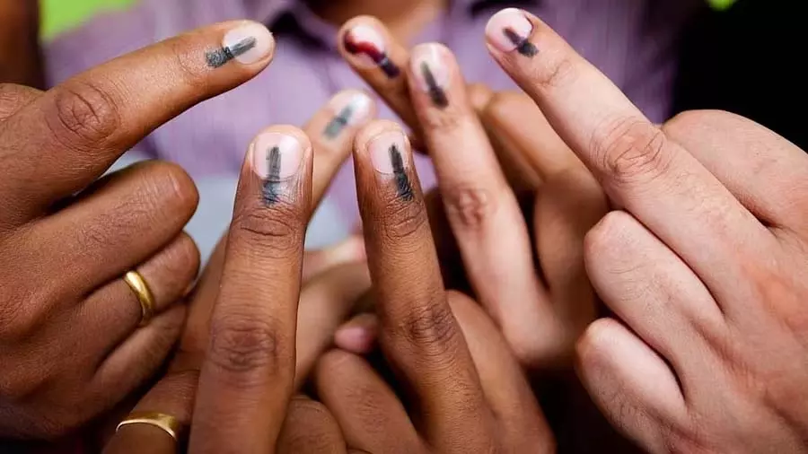 Telangana : ग्रामीण स्थानीय निकाय चुनावों के लिए पांच चरणों का कार्यक्रम घोषित किया Telangana : ग्रामीण स्थानीय निकाय चुनावों के लिए पांच चरणों का कार्यक्रम घोषित किया
