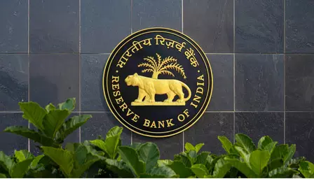 कम महंगाई के चलते आरबीआई रेपो रेट को 5.50 प्रतिशत पर रख सकता है स्थिर : रिपोर्ट कम महंगाई के चलते आरबीआई रेपो रेट को 5.50 प्रतिशत पर रख सकता है स्थिर : रिपोर्ट