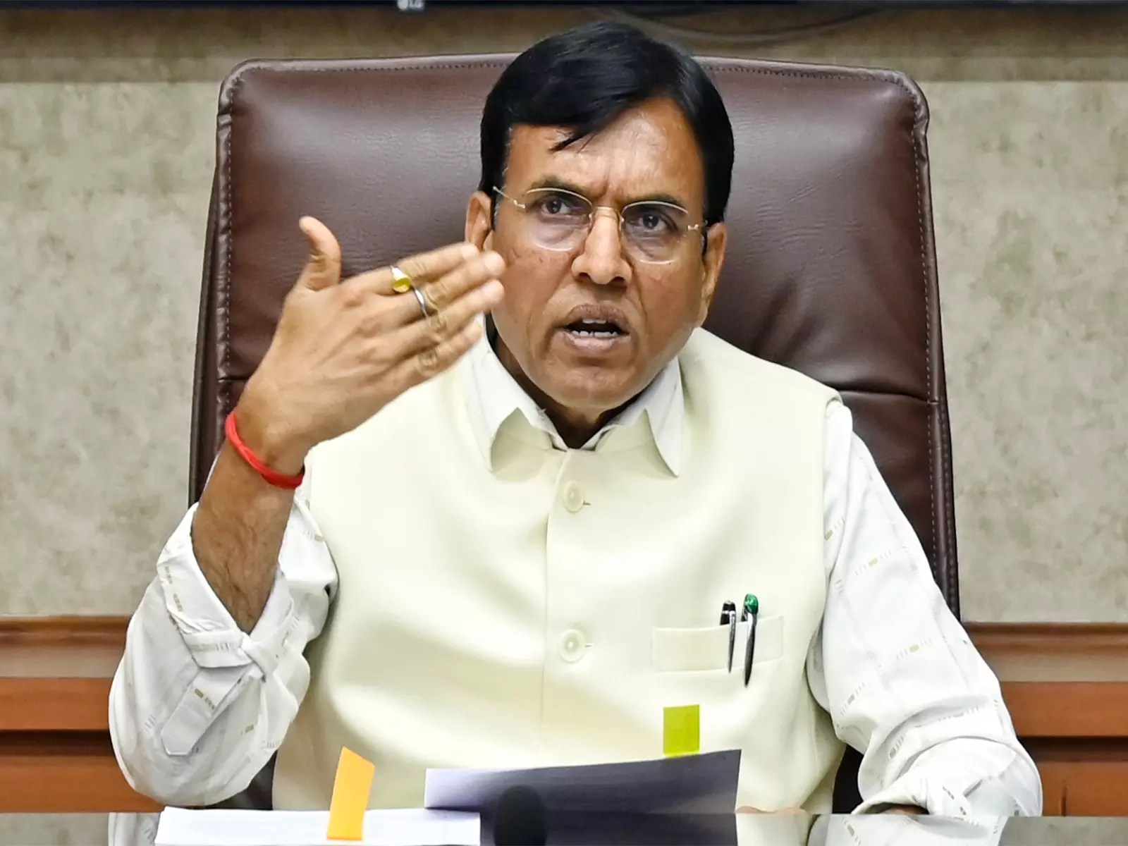 खेल मंत्री मनसुख मडाविया ने भारत के एशिया कप 2025 जीतने पर Pakistan पर किया कटाक्ष खेल मंत्री मनसुख मडाविया ने भारत के एशिया कप 2025 जीतने पर Pakistan पर किया कटाक्ष
