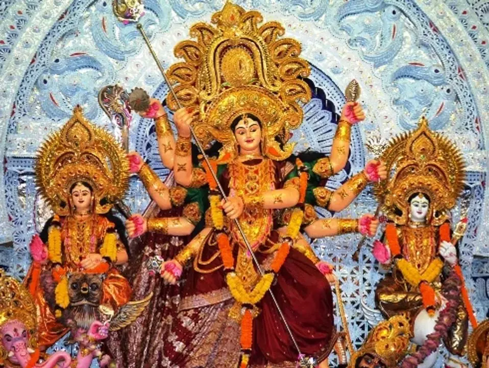 Odisha : दोनों शहरों में दशहरा के सुचारू आयोजन के लिए भारी सुरक्षा व्यवस्था Odisha : दोनों शहरों में दशहरा के सुचारू आयोजन के लिए भारी सुरक्षा व्यवस्था