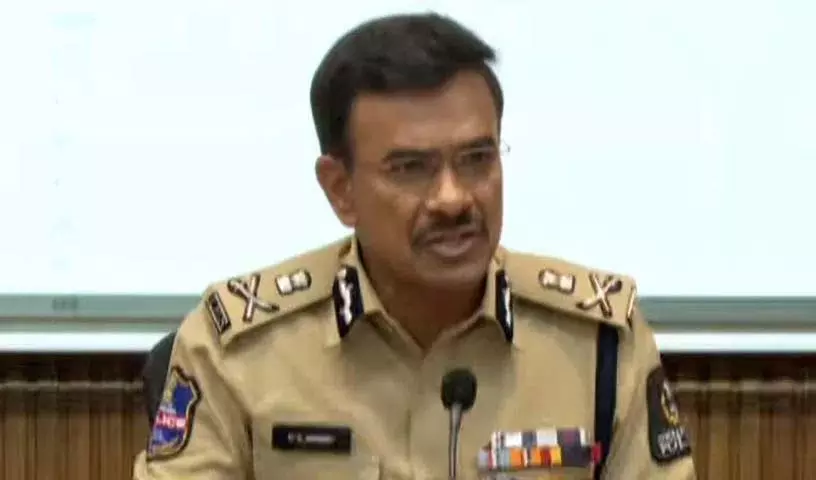 Piracy Gang मामला: 9 लाख वेतन, क्रिप्टो में भुगतान का खुलासा Piracy Gang मामला: 9 लाख वेतन, क्रिप्टो में भुगतान का खुलासा