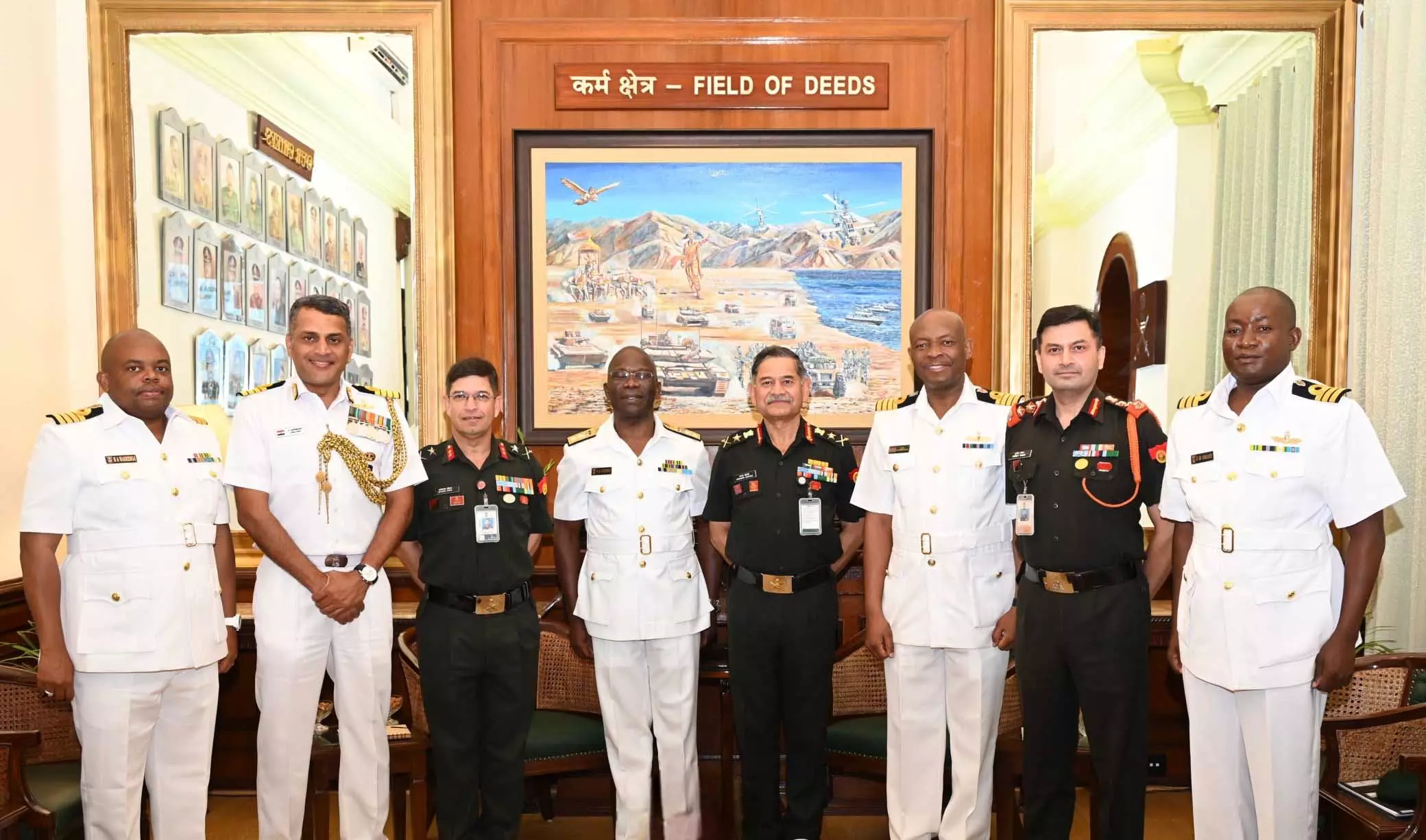 केन्या के नेवी कमांडर ने नौसेना प्रमुख और सेनाध्यक्ष से की मुलाकात केन्या के नेवी कमांडर ने नौसेना प्रमुख और सेनाध्यक्ष से की मुलाकात