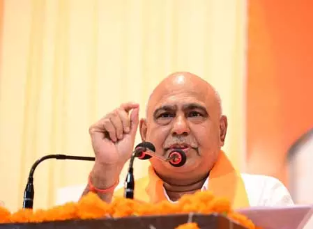 बेहतर स्वास्थ्य के लिए प्राधनमंत्री मोदी ने आयुष्मान भारत जैसी योजना बनाई: हेमंत खंडेलवाल बेहतर स्वास्थ्य के लिए प्राधनमंत्री मोदी ने आयुष्मान भारत जैसी योजना बनाई: हेमंत खंडेलवाल