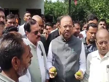 रिकॉर्ड तोड़ बारिश से 47 लाख हेक्टेयर फसल बर्बाद, राजस्व मंत्री ने दिया मदद का भरोसा रिकॉर्ड तोड़ बारिश से 47 लाख हेक्टेयर फसल बर्बाद, राजस्व मंत्री ने दिया मदद का भरोसा
