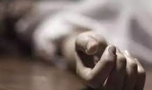 Up News:राम बारात देखने गई किशोरी का शव झाड़ियों में मिला,भाई ने लगाया आरोप