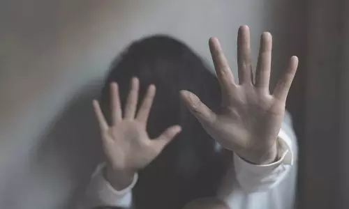 नाबालिग से छेड़छाड़ का आरोपी गिरफ्तार, घबराई लड़की ने घर पहुंचकर तुरंत अपनी मां को पूरी जानकारी दी नाबालिग से छेड़छाड़ का आरोपी गिरफ्तार, घबराई लड़की ने घर पहुंचकर तुरंत अपनी मां को पूरी जानकारी दी