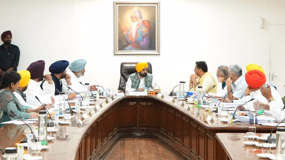 Chandigarh: पंजाब विधानसभा में केंद्र की योजना को सरकार ने खारिज किया Chandigarh: पंजाब विधानसभा में केंद्र की योजना को सरकार ने खारिज किया
