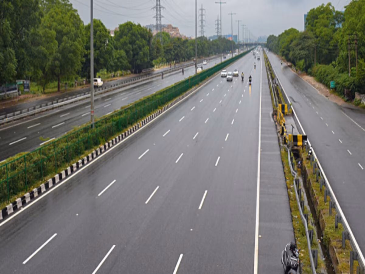 Lucknow: गंगा एक्सप्रेसवे और आगरा-लखनऊ मार्ग होंगे कनेक्टेड Lucknow: गंगा एक्सप्रेसवे और आगरा-लखनऊ मार्ग होंगे कनेक्टेड