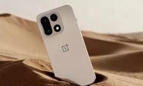 OnePlus 15: पहली तस्वीर आई सामने, डिज़ाइन देखकर हो जाएंगे दीवाने OnePlus 15: पहली तस्वीर आई सामने, डिज़ाइन देखकर हो जाएंगे दीवाने