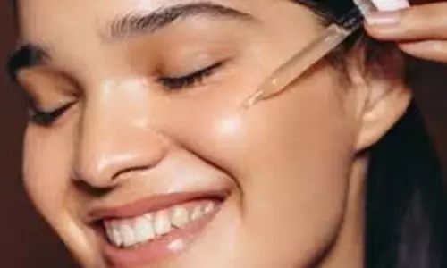 Benefits of Almond for Skin: बादाम से पाएं चांदी जैसी चमकदार त्वचा Benefits of Almond for Skin: बादाम से पाएं चांदी जैसी चमकदार त्वचा