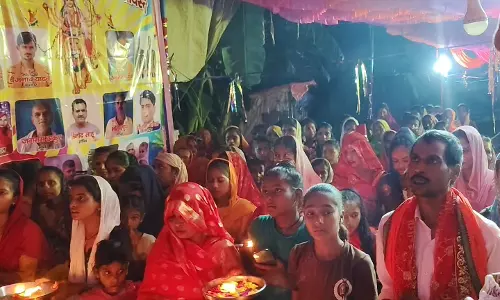 Lucknow: मंदिरों में आठवें दिन भक्तों की भारी भीड़, नवरात्रि उत्सव