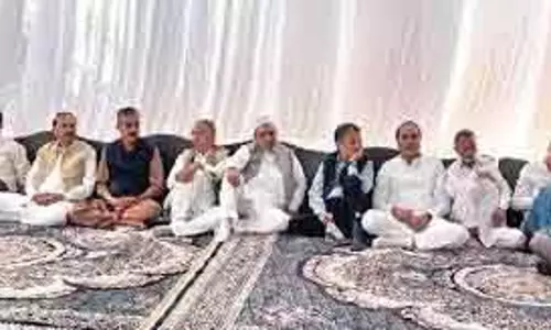 एआईपी ने अल्ताफ बुखारी के चाचा के निधन पर शोक व्यक्त किया