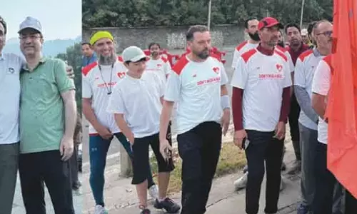 SKIMS सौरा और सेव हार्ट कश्मीर ने स्वस्थ हृदय के लिए दौड़ का आयोजन किया