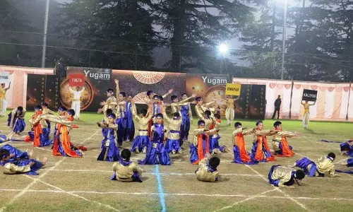 Himachal: शिमला स्कूल ने शताब्दी वर्ष मनाया Himachal: शिमला स्कूल ने शताब्दी वर्ष मनाया