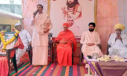 महान का स्मरण ही मुक्ति का मार्ग है: विश्व प्रभु शिवाचार्य महान का स्मरण ही मुक्ति का मार्ग है: विश्व प्रभु शिवाचार्य