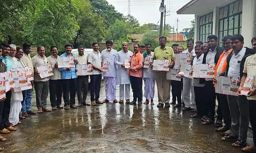 Mahalingapura: 4 अक्टूबर को चन्नम्मा की कांस्य प्रतिमा का अनावरण किया गया Mahalingapura: 4 अक्टूबर को चन्नम्मा की कांस्य प्रतिमा का अनावरण किया गया