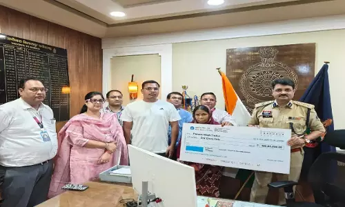आरक्षक की पत्नी को 1 करोड़ का मुआवजा मिला, सड़क हादसे में हुई थी मौत