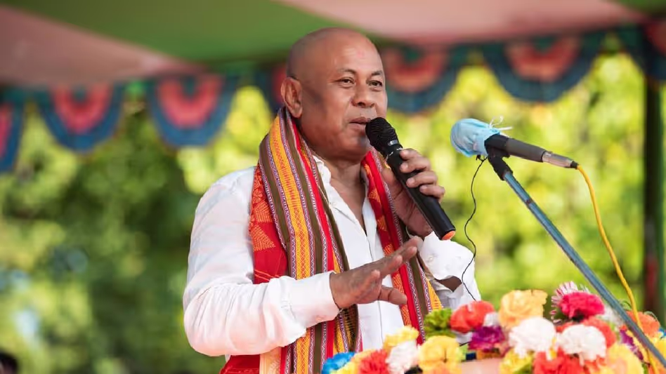 Assam : हाग्रामा मोहिलरी ने जुबीन गर्ग को श्रद्धांजलि दी, बीटीसी में प्रतिमा और पार्क की घोषणा की Assam : हाग्रामा मोहिलरी ने जुबीन गर्ग को श्रद्धांजलि दी, बीटीसी में प्रतिमा और पार्क की घोषणा की