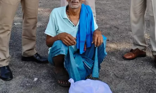 पुलिस को देखकर घबराया ग्रामीण, तलाशी से गांजा बरामद