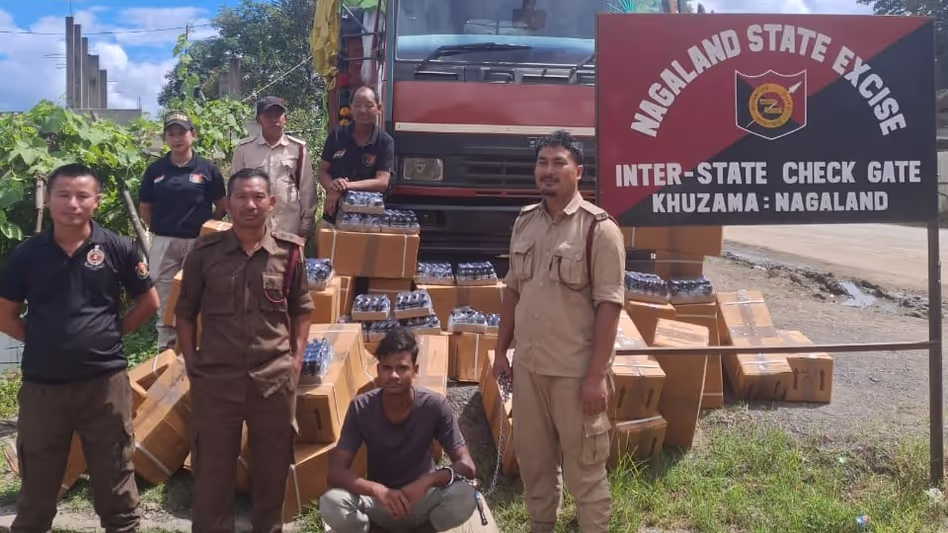 Nagaland आबकारी विभाग ने कोडीन कफ सिरप की 12,000 बोतलें जब्त कीं, एक गिरफ्तार Nagaland आबकारी विभाग ने कोडीन कफ सिरप की 12,000 बोतलें जब्त कीं, एक गिरफ्तार