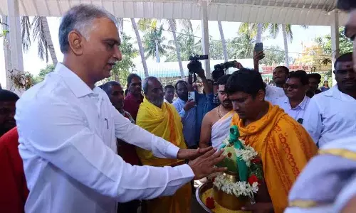 Harish Rao ने बथुकम्मा और दशहरे की शुभकामनाएं दीं, सभी को आशीर्वाद दिया Harish Rao ने बथुकम्मा और दशहरे की शुभकामनाएं दीं, सभी को आशीर्वाद दिया