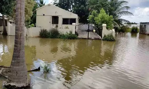 कृष्णा नदी में बाढ़.. फसलें पानी में डूबीं कृष्णा नदी में बाढ़.. फसलें पानी में डूबीं